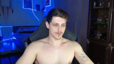 Snapshot of _purrari chatting on 12.23.24 Vampire online show from 12.23.24