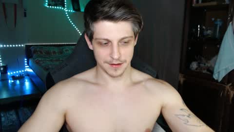 Snapshot of _purrari chatting on 01.22.25 Vampire online show from 01.22.25