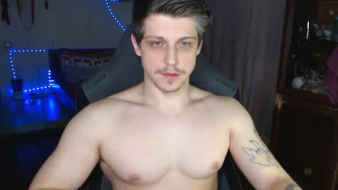 Snapshot of _purrari chatting on 01.29.25 Vampire online show from 01.29.25