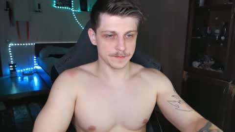 Snapshot of _purrari chatting on 03.10.25 Vampire online show from 03.10.25