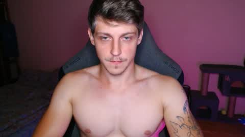 Snapshot of _purrari chatting on 09.17.25 Vampire online show from 09.17.25