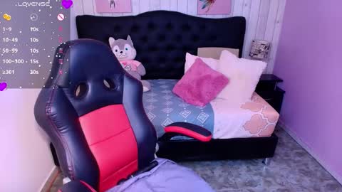 Rachel Jones  online show from 03.04.26