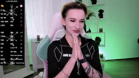 Snapshot of _rein_ramm chatting on 04.16.26 Rein online show from 04.16.26