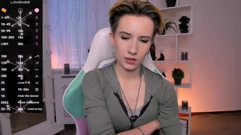 Snapshot of _rein_ramm chatting on 05.08.26 Rein online show from 05.08.26
