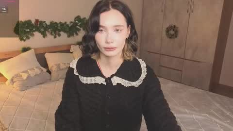 Snapshot of _reverse_gang_ chatting on 11.27.25 LISSAPVT IS OPEN online show from 11.27.25