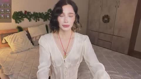 Snapshot of _reverse_gang_ chatting on 11.28.25 LISSAPVT IS OPEN online show from 11.28.25