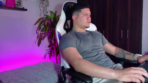 Roberto online show from 01.12.26