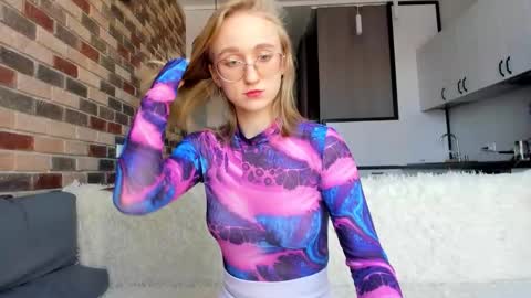 Snapshot of _ruby_kim chatting on 12.04.25 Ruby online show from 12.04.25