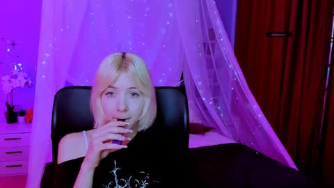 sabrina  online show from 05.06.26