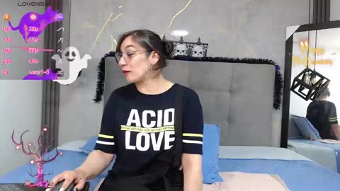 Samanta online show from 10.23.25