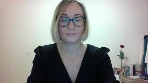 _sandyqueen__ online show from 11.30.25