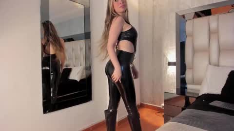 Sara online show from 02.20.25