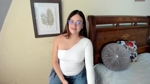 Snapshot of _sarahh_0hh chatting on 11.13.25 Sarah online show from 11.13.25