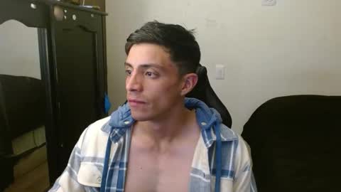 Snapshot of _schnnneider_ chatting on 09.22.25 SCHNEIDER online show from 09.22.25