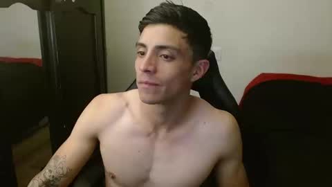 Snapshot of _schnnneider_ chatting on 09.25.25 SCHNEIDER online show from 09.25.25