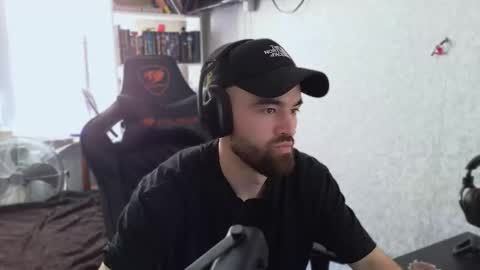 Snapshot of _serious_man chatting on 09.09.25 Ask me online show from 09.09.25