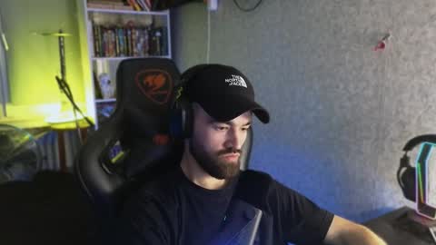 Snapshot of _serious_man chatting on 09.14.25 Ask me online show from 09.14.25