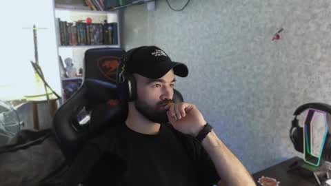 Snapshot of _serious_man chatting on 09.14.25 Ask me online show from 09.14.25