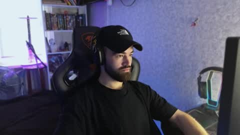 Snapshot of _serious_man chatting on 09.20.25 Ask me online show from 09.20.25