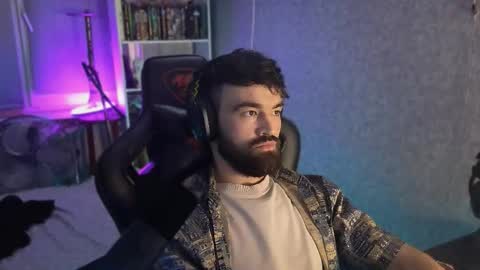 Snapshot of _serious_man chatting on 09.27.25 Ask me online show from 09.27.25