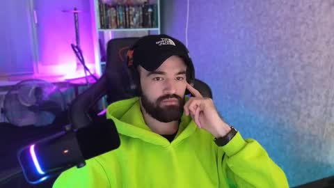 Snapshot of _serious_man chatting on 10.01.25 Ask me online show from 10.01.25