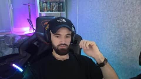 Snapshot of _serious_man chatting on 10.04.25 Ask me online show from 10.04.25