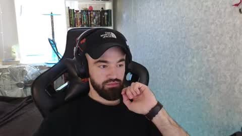 Snapshot of _serious_man chatting on 10.07.25 Ask me online show from 10.07.25