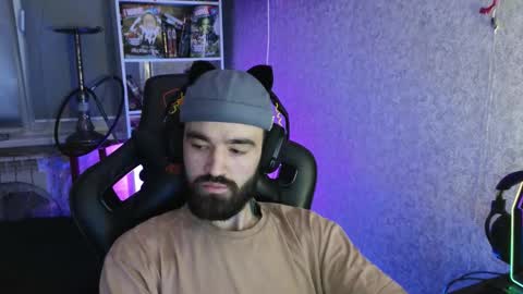 Snapshot of _serious_man chatting on 11.03.25 Ask me online show from 11.03.25