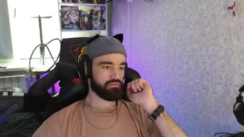 Snapshot of _serious_man chatting on 11.04.25 Ask me online show from 11.04.25