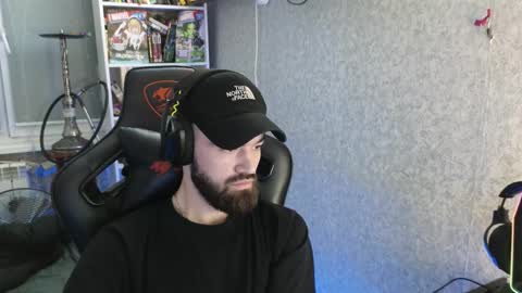 Snapshot of _serious_man chatting on 11.23.25 Ask me online show from 11.23.25