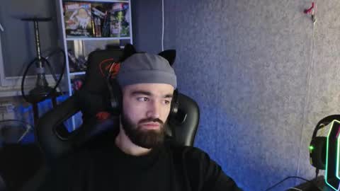 Snapshot of _serious_man chatting on 11.23.25 Ask me online show from 11.23.25