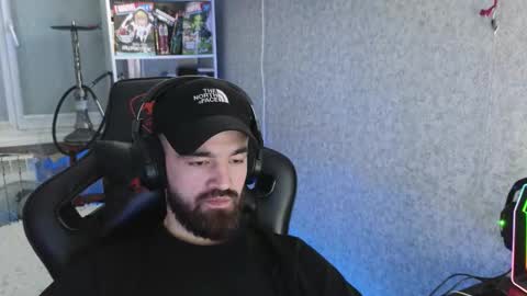 Snapshot of _serious_man chatting on 11.26.25 Ask me online show from 11.26.25