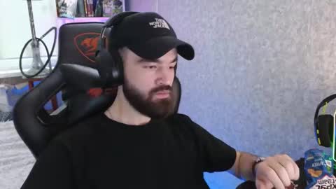 Snapshot of _serious_man chatting on 12.05.25 Ask me online show from 12.05.25