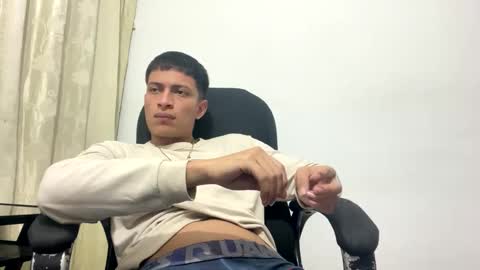Juan Pablo-independent model online show from 02.25.25