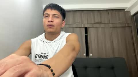 Juan Pablo-independent model online show from 03.08.26