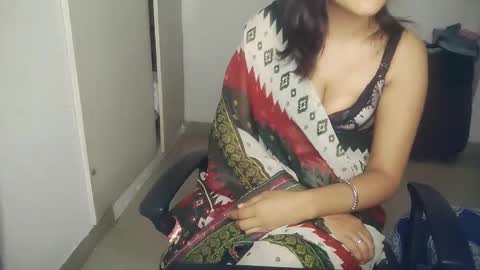Snapshot of _shalini_0 chatting on 10.08.25 _shalini_0 online show from 10.08.25
