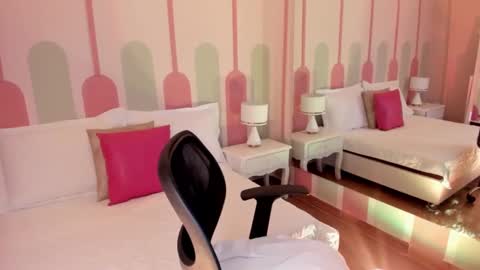 Snapshot of _sharloth chatting on 10.30.25 Sharlot online show from 10.30.25