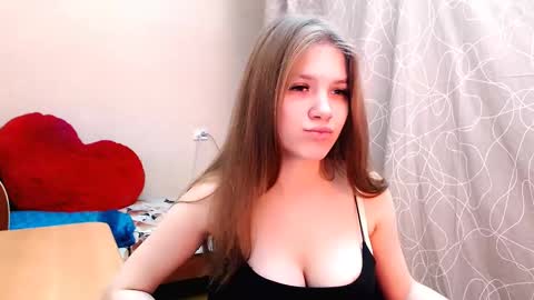 Mari online show from 02.11.25