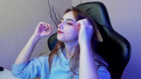 Snapshot of _silverdream chatting on 12.24.24 _silverdream online show from 12.24.24