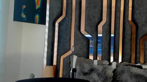 _silvia_vega_ online show from 12.25.24