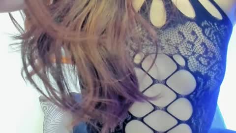 _silvia_vega_ online show from 04.02.26