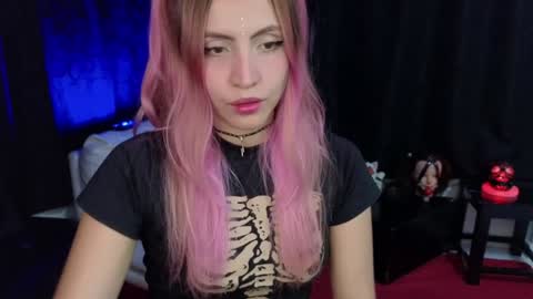 Snapshot of _sofiapink chatting on 01.15.25 Sofia online show from 01.15.25