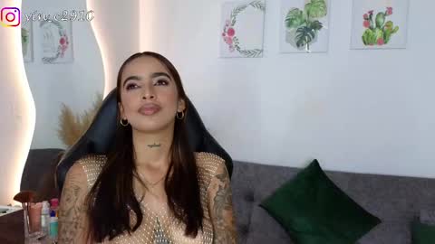 Snapshot of _sophiebrown__ chatting on 01.12.25 Andrea  The Next Stream  Wednesday online show from 01.12.25