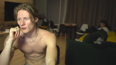 OLIVERpvt is open online show from 01.20.25