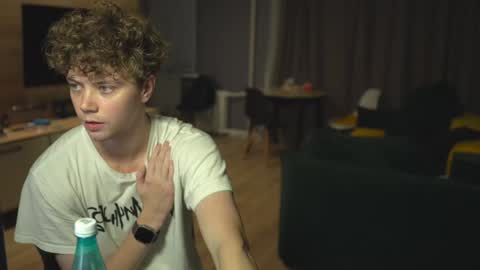 OLIVERpvt is open online show from 01.31.25