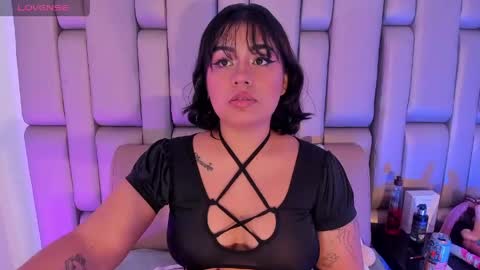 Snapshot of _sowy_venus_ chatting on 03.02.26 V E N U S online show from 03.02.26