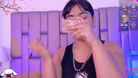 Snapshot of _sowy_venus_ chatting on 03.31.26 V E N U S online show from 03.31.26