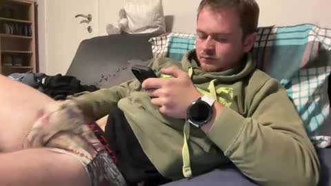 Snapshot of _stevie___ chatting on 10.07.25 _stevie___ online show from 10.07.25