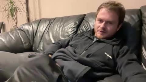 Snapshot of _stevie___ chatting on 11.01.25 _stevie___ online show from 11.01.25