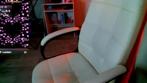 Snapshot of _sweet_ruby_ chatting on 02.16.25 Milana welcome to my world online show from 02.16.25